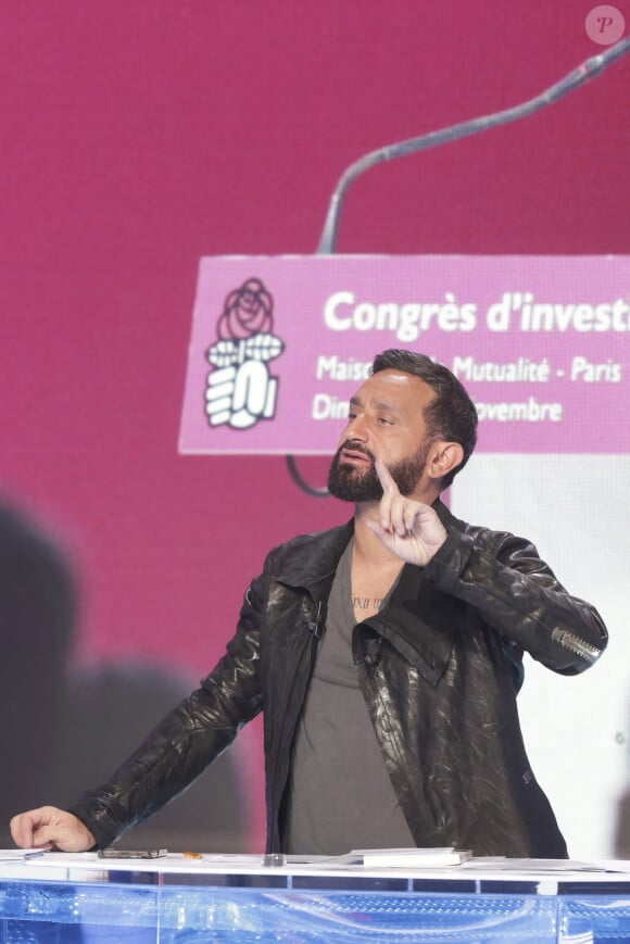 Exclusif - Cyril Hanouna - Sur le plateau de l'émission TPMP (Touche Pas à Mon Poste) présentée en direct par C.Hanouna et diffusée sur C8 - Paris le 17/04/2023 - © Jack Tribeca / Bestimage