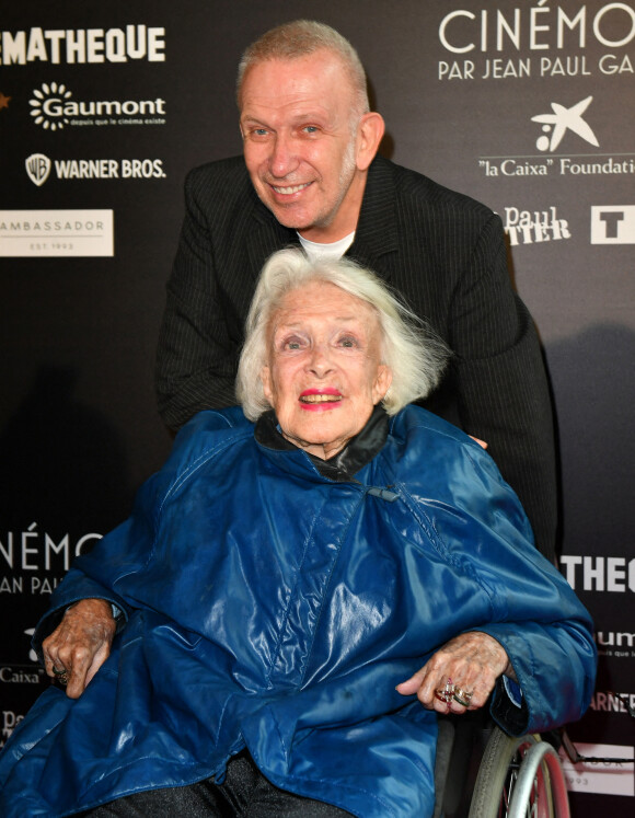 Jean-Paul Gaultier, Micheline Presle - Visite privée de l'exposition Cinémode par Jean-Paul Gaultier à la cinémathèque française à Paris le 3 octobre 2021. © Veeren Ramsamy - Christophe Clovis/Bestimage 