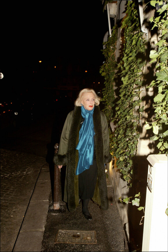 Micheline Presle invitée à l'anniversaire de Dominique Besnehard au restaurant "Le Coupe chou".