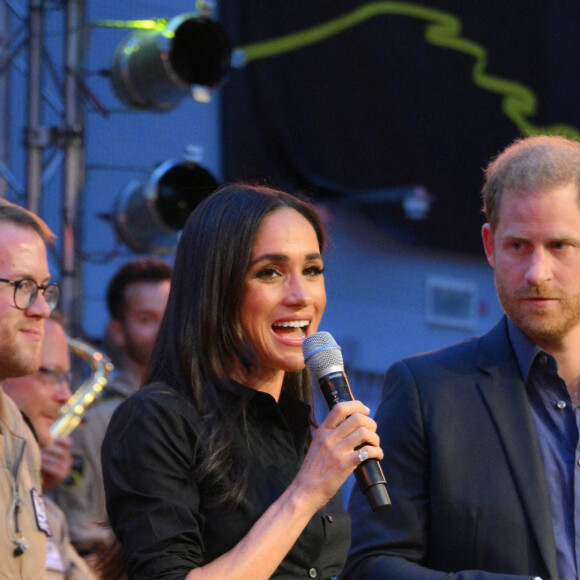 Le prince Harry et Meghan Markle lors des Invictus Games 2023 à Dusseldorf le 12 septembre 2023. 