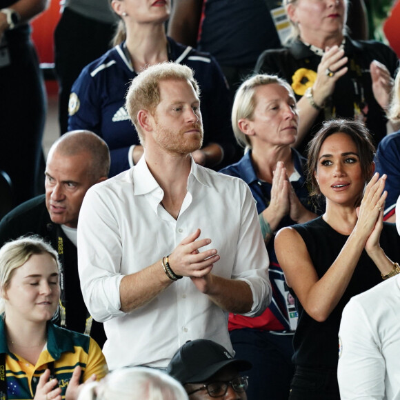 Le prince Harry, duc de Sussex, et sa femme Meghan Markle, duchesse de Sussex, assistent aux finales de natation à la Merkur Spiel-Arena lors des Jeux Invictus à Düsseldorf, en Allemagne, le mercredi 13 septembre 2023. 