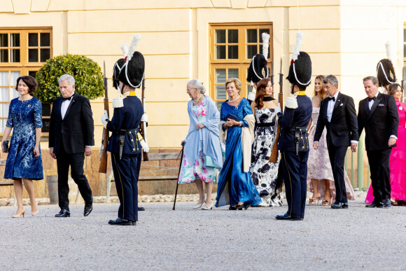 La reine Margrethe II de Danemark, la reine Anne-Marie de Grèce, la princesse Mary et le prince Frederik de Danemark, la princesse Madeleine de Suède et son mari Christopher O'Neill - Arrivées de la famille royale de Suède et des invités au théâtre du château de Drottningholm pour la représentation du Royal Opera Jubilee Theatre, à la veille de la célébration du 50ème anniversaire de l'accession au trône du roi C.Gustav. Le 14 septembre 2023 