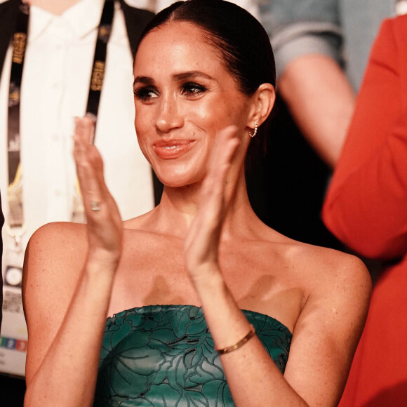 Meghan Markle a choisi une robe Cult Gaia.
Meghan Markle, duchesse de Sussex lors de la cérémonie de clôture des Invictus Games 2023 à Dusseldorf le 16 septembre 2023