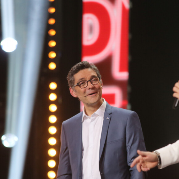 Exclusif - Thierry Moreau, Cyril Hanouna - Prime time en direct de l'émission "Touche pas à mon poste fait son Olympia !" à l'Olympia, Paris le 19 mai 2016. L'émission produite par H2O Productions était retransmise en direct sur D8. © CVS/Bestimage (no web - No Blog pour suisse et Belgique)