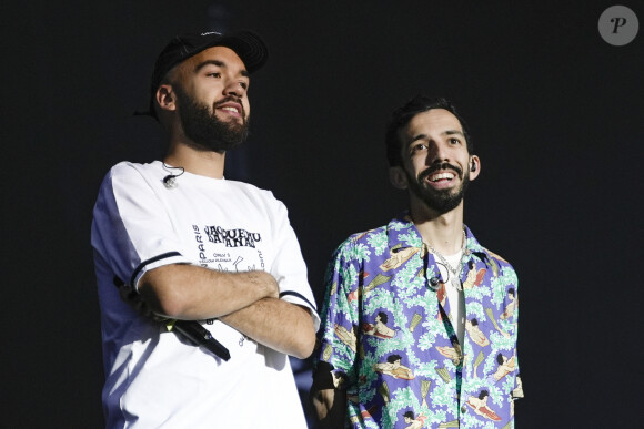 Big Flo et Oli en concert sur la scène du Printemps de Pérouge au château de Saint-exupéry à Saint-Maurice de Rémens, le 1er juillet 2023.