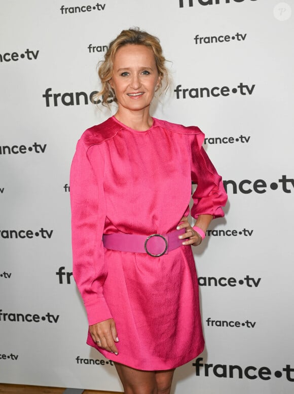 Caroline Roux au photocall pour la conférence de presse de rentrée de France TV à la Grande Halle de la Villette à Paris, France, le 6 juillet 2022.