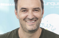 Cyril Lignac : On a testé sa recette de gâteau au chocolat ultra simple et très rapide
