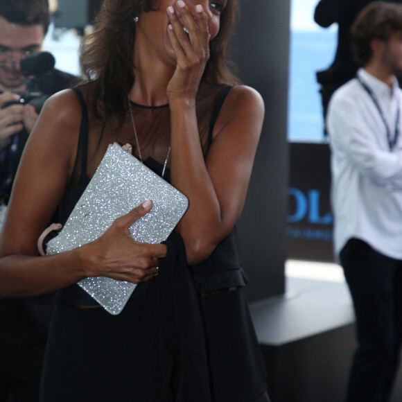 Karine le Marchand - Stéphane Plaza s'improvise photograhe lors de la cérémonie de clotûre lors du Festival de Televison de Monte Carlo le 21 juin 2022. © Denis Guignebourg/Bestimage