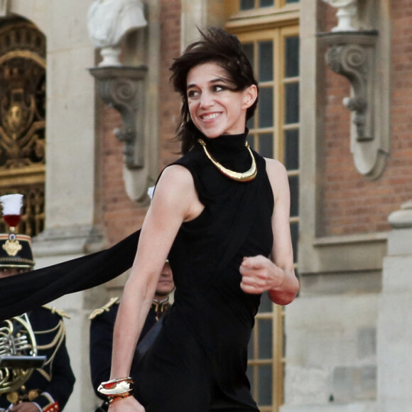 Charlotte Gainsbourg - Dîner d'Etat au château de Versailles en l'honneur de la visite officielle du roi et de la reine d'Angleterre en France (20 - 22 septembre 2023). Le 20 septembre 2023. 150 invités triés sur le volet ont été conviés à cette occasion. © Stéphane Lemouton / Bestimage
