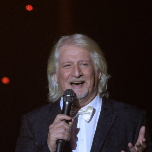 Exclusif - Patrick Sébastien - Spectacle "Le plus grand cabaret du monde" présenté par Patrick Sébastien au Dôme de Paris le 5 novembre 2021. © Bahi/Bestimage 