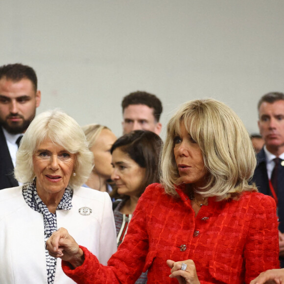Camilla Parker Bowles et Brigitte Macron visitent une association sportive à Saint-Denis, le 21 septembre 2023.