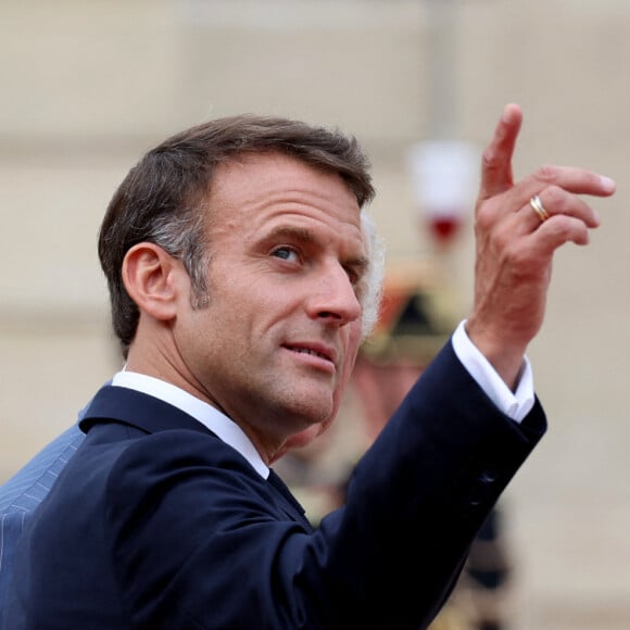 Emmanuel Macron - Le roi et la reine d'Angleterre reçus au palais de l'Elysée à Paris. Le 20 septembre 2023. © Moreau-Jacovides / Bestimage