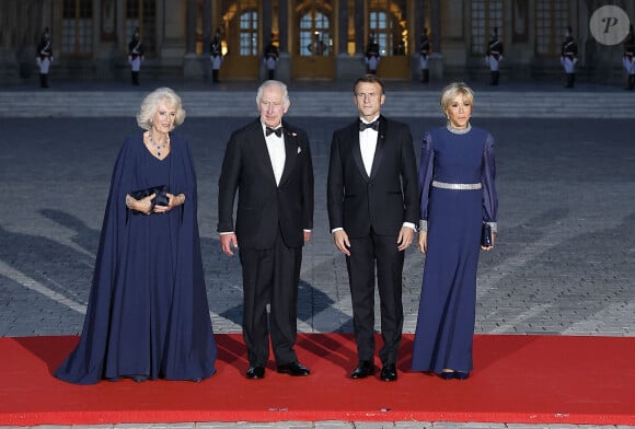 La reine consort Camilla Parker Bowles, le roi Charles III d'Angleterre, Emmanuel Macron et sa femme Brigitte - Dîner d'Etat au château de Versailles en l'honneur de la visite officielle du roi Charles III d'Angleterre et de la reine consort Camilla Parker Bowles de 3 jours en France. Le 20 septembre 2023 © Moreau-Jacovides / Bestimage