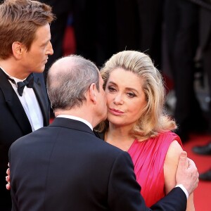 Benoît Magimel, Catherine Deneuve (Montre Jaeger-LeCoultre) et Pierre Lescure - Montée des marches du film "La Tête Haute" pour l'ouverture du 68 ème Festival du film de Cannes – Cannes le 13 mai 2015