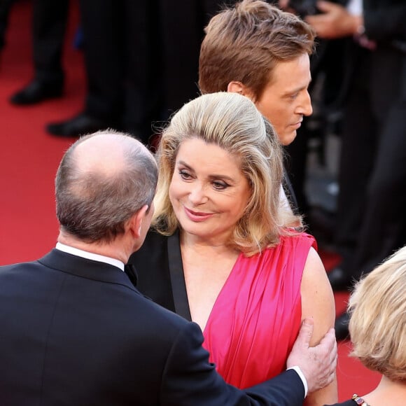 Benoît Magimel, Catherine Deneuve et Pierre Lescure et Emmanuelle Bercot - Montée des marches du film "La Tête Haute" pour l'ouverture du 68 ème Festival du film de Cannes – Cannes le 13 mai 2015