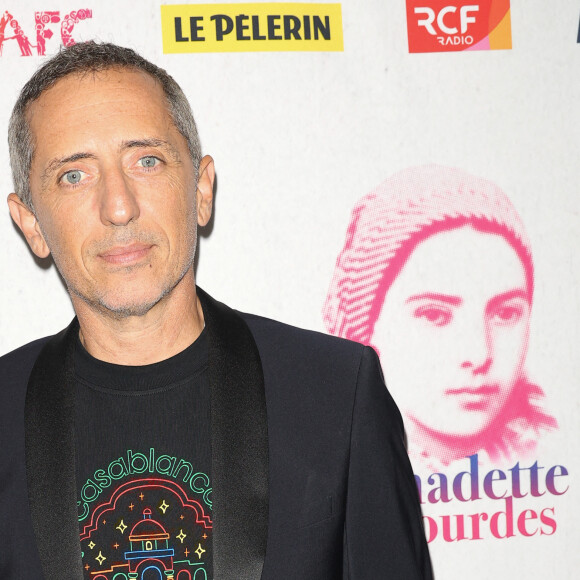 Très intéressé par la religion catholique, Gad Elmaleh était un producteur investi et passionné pour Bernadette Soubirous
Semi-exclusif - Gad Elmaleh - Générale du spectacle musical "Bernadette de Lourdes" au Dôme de Paris à Paris le 21 septembre 2023. © Coadic Guirec/Bestimage