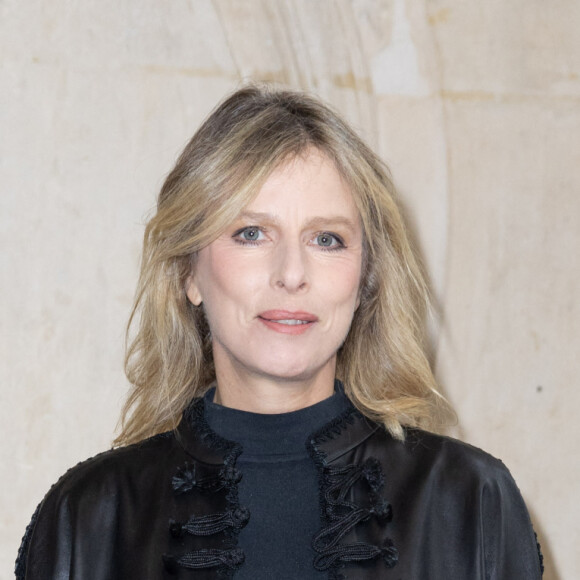 Karin Viard - Photocall au défilé de mode Haute-Couture Christian Dior au musée Rodin lors de la Fashion Week Printemps-été 2023 de Paris, France, le 23 janvier 2023.