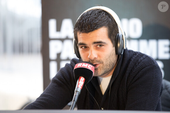 Mathieu Lartot lors des 10 ans de l'émission de RMC "Super Moscato Show" en direct depuis la péniche Jean Bruel à Paris, le 16 novembre 2017. © Cyril Moreau/Bestimage