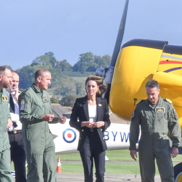 Catherine (Kate) Middleton, princesse de Galles, lors d'une visite à la Royal Naval Air Station (RNAS) Yeovilton, près de Yeovil dans le Somerset, l'une des deux principales stations aériennes de la Royal Navy et l'un des aérodromes militaires les plus fréquentés du Royaume-Uni, le lundi 18 septembre 2023. 