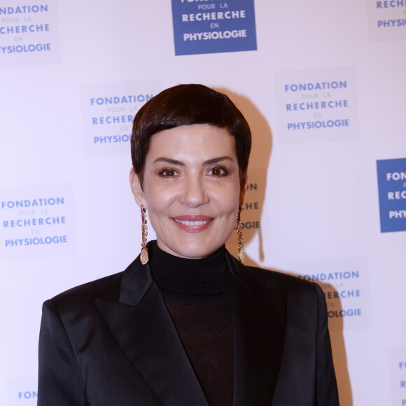 Cristina Córdula lors du photocall et du cocktail de la soirée des "Stéthos d'or 2023" à l'hôtel Four Seasons George V à Paris, France, le 27 mars 2023. Les "Stéthos d'Or" récompensent les artistes qui contribuent au bien-être de tous, organisé par la Fondation pour la Recherche en Physiologie. Les "Stéthos d'Or" mettent à l'honneur cette année encore les personnalités qui, par leurs implications et énergies positives, ont contribué à la grande réussite de cette manifestation. Grâce aux dons, les premiers programmes de recherches en France et la construction du laboratoire entièrement dédié à ces derniers ont pu voir le jour. D'autres avancées ont été présentées au cours de cette soirée composée d'un dîner avec les personnalités, de la remise des Stéthos d'Or puis d'une vente aux enchères. © Bellak-Guirec/Bestimage 