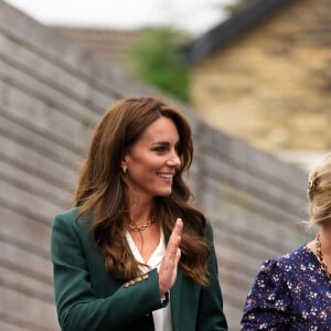 Kate Middleton visite l'usine textile familiale "AW Hainsworth" à Leeds, le 26 septembre 2023.