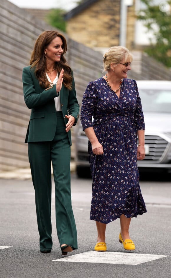 Kate Middleton visite l'usine textile familiale "AW Hainsworth" à Leeds, le 26 septembre 2023.