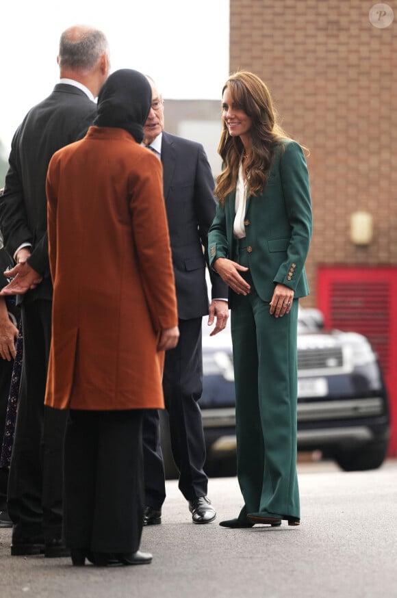 Kate Middleton visite l'usine textile familiale "AW Hainsworth" à Leeds, le 26 septembre 2023.