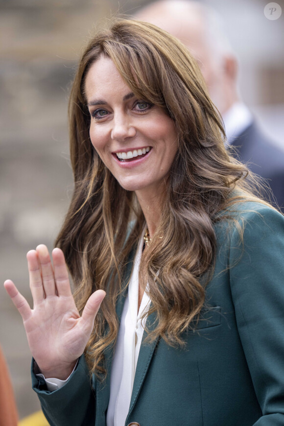 Kate Middleton visite l'usine textile familiale "AW Hainsworth" à Leeds, le 26 septembre 2023.