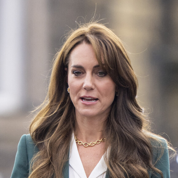 Kate Middleton visite l'usine textile familiale "AW Hainsworth" à Leeds, le 26 septembre 2023.