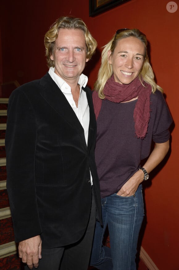 Charles Beigbeder et sa femme Carine - Backstage de la 150ème représentation de la pièce "Je préfère qu'on reste amis" au Théâtre Antoine à Paris le 5 novembre 2014.