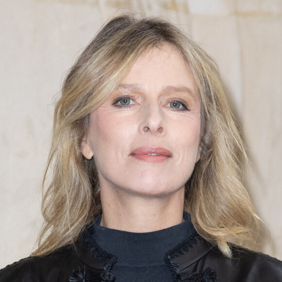 Karin Viard est en couple avec Manuel Herrero
Karin Viard - Photocall au défilé de mode Haute-Couture Christian Dior au musée Rodin lors de la Fashion Week Printemps-été 2023 de Paris, France. © Olivier Borde/Bestimage 