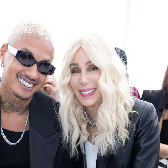 Cher et son compagnon Alexander "AE" Edwards - Front row du défilé Givenchy prêt à porter femme Printemps/Été 2024 lors de la Fashion Week de Paris (PFW), à l'Ecole Militaire, Place de Fontenoy, à Paris, France, le 28 septembre 2023. © Olivier Borde/Bestimage 