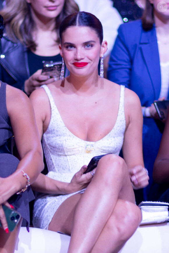 Sara Sampaio - Front row du défilé Messika Haute Joaillerie 2023 au Pavillon Cambon à Paris le 28 septembre 2023 © Tiziano Da Silva / Jack Tribeca / Bestimage