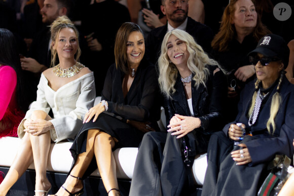 Ester Expósito, Valérie Messika et Cher - Front row du défilé Messika Haute Joaillerie 2023 au Pavillon Cambon à Paris le 28 septembre 2023 © Tiziano Da Silva / Jack Tribeca / Bestimage