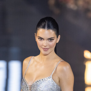 Kendall Jenner - Défilé "Walk Your Worth" de L'Oréal lors de la Fashion Week sous la Tour Eiffel à Paris, le 1er octobre 2023. © Olivier Borde - Bertrand Rindorff/Bestimage