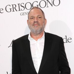 Son regard sur sa rencontre avec le prédateur Harvey Weinstein a été perçu comme tel par beaucoup d'internautes.
Harvey Weinstein - Photocall de la soirée de Grisogono "Love On The Rocks" à l'hôtel Eden Roc au Cap d'Antibes lors du 70 ème Festival International du Film de Cannes. Le 23 mai 2017.