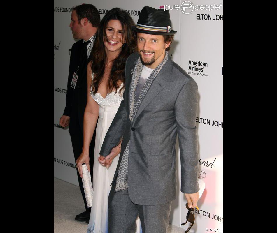 Jason Mraz Et Son Epouse Sheridan Edley Mraz Lors Du 18eme Gala De La Aids Foundation D Elton John A L Occasion De La 82eme Ceremonie Des Oscars Au Pacific Desi Purepeople