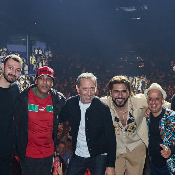 pour coordonner les mesures d'urgences consécutives au tremblement de terre.
Exclusif - Rachid Allali, Roman Frayssinet, Dj Abdel, Gad Elmaleh, Elgrande Toto, Booder, Redouane Bougheraba - Show Solidarité Maroc, organisé par G.Elmaleh, R.Bougheraba et R.Frayssinet, au Dôme de Paris. Le 2 octobre 2023. Le show a fait salle comble devant 4000 personnes et a rapporté 435 000 euros. L'intégralité des recettes sera reversée au "fond spécial 126". © Cyril Moreau / Bestimage 