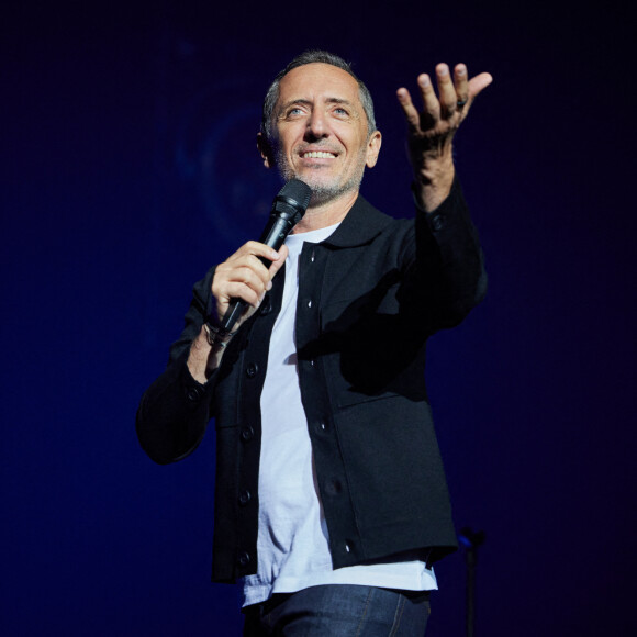 Exclusif - Gad Elmaleh - Show Solidarité Maroc, organisé par G.Elmaleh, R.Bougheraba et R.Frayssinet, au Dôme de Paris. Le 2 octobre 2023. Le show a fait salle comble devant 4000 personnes et a rapporté 435 000 euros. L'intégralité des recettes sera reversée au "fond spécial 126". © Cyril Moreau / Bestimage 