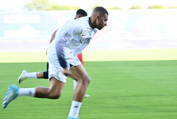 Kylian Mbappe (psg) lors du match de Ligue 1 Uber Eats "Clermont Foot - PSG (0-0)" au stade Gabriel-Montpied, le 30 septembre 2023.