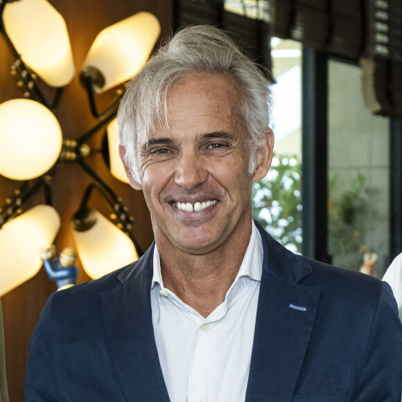 Giacomo Belmondo est le fils cadet de Luana et Paul Belmondo. Le jeune homme a eu le droit à de beaux messages à l'occasion de son 25e anniversaire. 
Giacomo, Paul et Alessandro Belmondo - Déjeuner Pères et fils au restaurant Langosteria - Cheval Blanc Paris