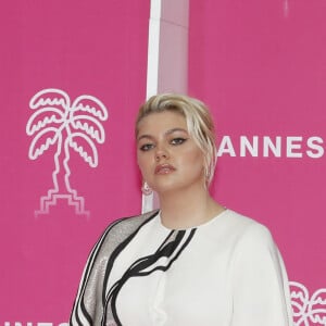 Louane Emera - 5ème saison du festival International des Séries "Canneseries" à Cannes, France, le 3 avril 2022.