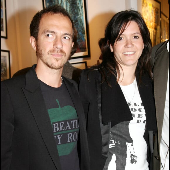 Calogero et Hortense d'Esteve - Vincent Perez présente sa bande-dessinée "La Forêt" à la Galerie Daniel Maghen le 11 mai 2007.