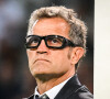 Depuis plusieurs années, Fabien Galthié a opté pour une paire de lunettes avec de grosses montures noires 
Fabien Galthié pendant la Coupe du monde de rugby 2023. (Credit Image: © Matthieu Mirville/ZUMA Press Wire)