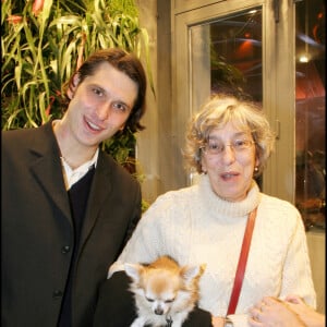 Anémone, son fils Jacob et son chien Turlute - Soirée d'inauguration de la nouvelle agence Club Med Champs-Elysées.