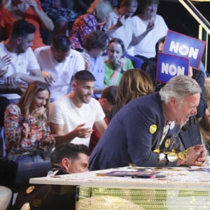 Hugo Manos, Jean-Michel Maire, Bernard Montiel, Valérie Benaim, Afida Turner - Enregistrement de la dernière émission de la saison "TPMP (Touche Pas à Mon Poste)", présentée par C.Hanouna et diffusée en direct le 22 juin sur C8 © Jack Tribeca / Bestimage 