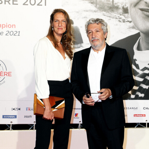 L'occasion de s'intéresser à l'acteur, notamment à son couple avec Tiara Comte.
Alain Chabat et sa femme Tiara Comte - Cérémonie d'ouverture du Festival Lumière 2021 à Lyon le 9 octobre 2021. © Dominique Jacovides / Bestimage