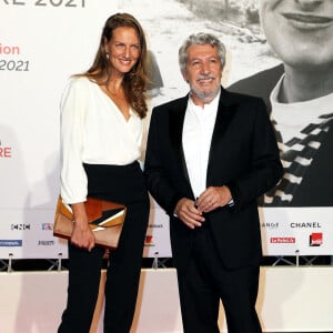 Alain Chabat et sa femme Tiara Comte - Cérémonie d'ouverture du Festival Lumière 2021 à Lyon le 9 octobre 2021. © Dominique Jacovides / Bestimage 