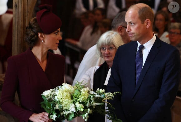 Le prince et la princesse de Galles connaitraient de violentes disputes 
Le prince William, prince de Galles, et Catherine (Kate) Middleton, princesse de Galles assistent à un service religieux marquant le premier anniversaire de la mort de la reine Elizabeth II à la cathédrale St Davids à Haverfordwest dans le Pembrokeshire, pays de Galles, Royaume Uni, le 8 septembre 2023. 