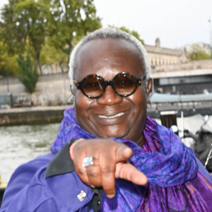 Magloire - People au defilé CHMPS ?! PARISSE au Bridge Club lors de la Fashion Week de Paris (PFW) le 27 septembre 2022. © Coadic Guirec/Bestimage